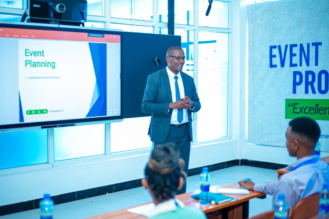 EVENT PLANNING & MANAGEMENT ESSENTIALS